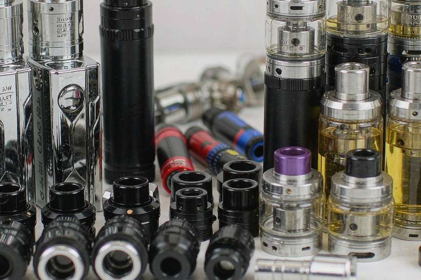 Comparison of Beipeu hardware Suppliers — Spring catalog
